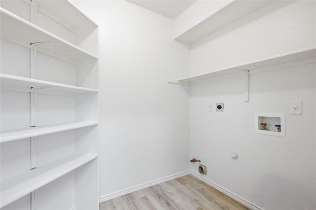 3555 Sandy Koufax LN, Round Rock, TX 78665