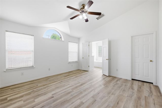 3555 Sandy Koufax LN, Round Rock, TX 78665