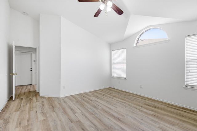 3555 Sandy Koufax LN, Round Rock, TX 78665