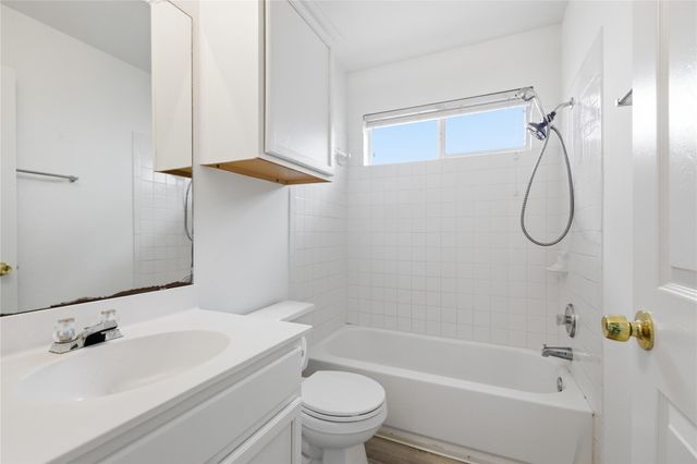 3555 Sandy Koufax LN, Round Rock, TX 78665