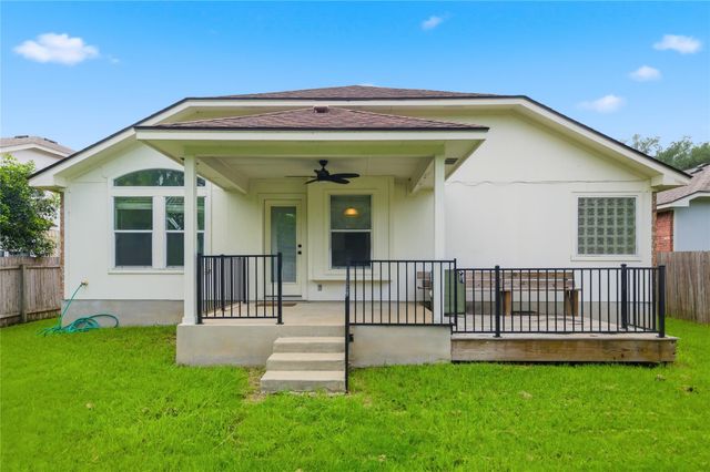 3555 Sandy Koufax LN, Round Rock, TX 78665