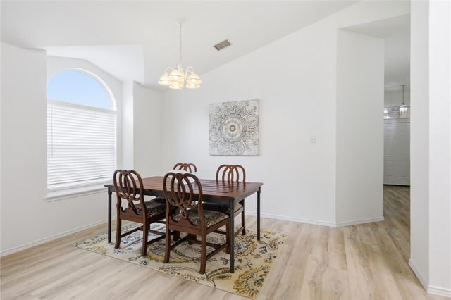 3555 Sandy Koufax LN, Round Rock, TX 78665