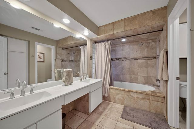 734 Lake View Drive, Montgomery, TX 77356