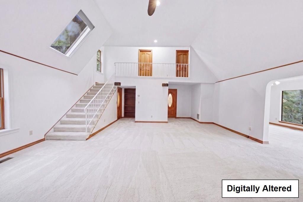 Image 17 of property listing at Address unavailable.