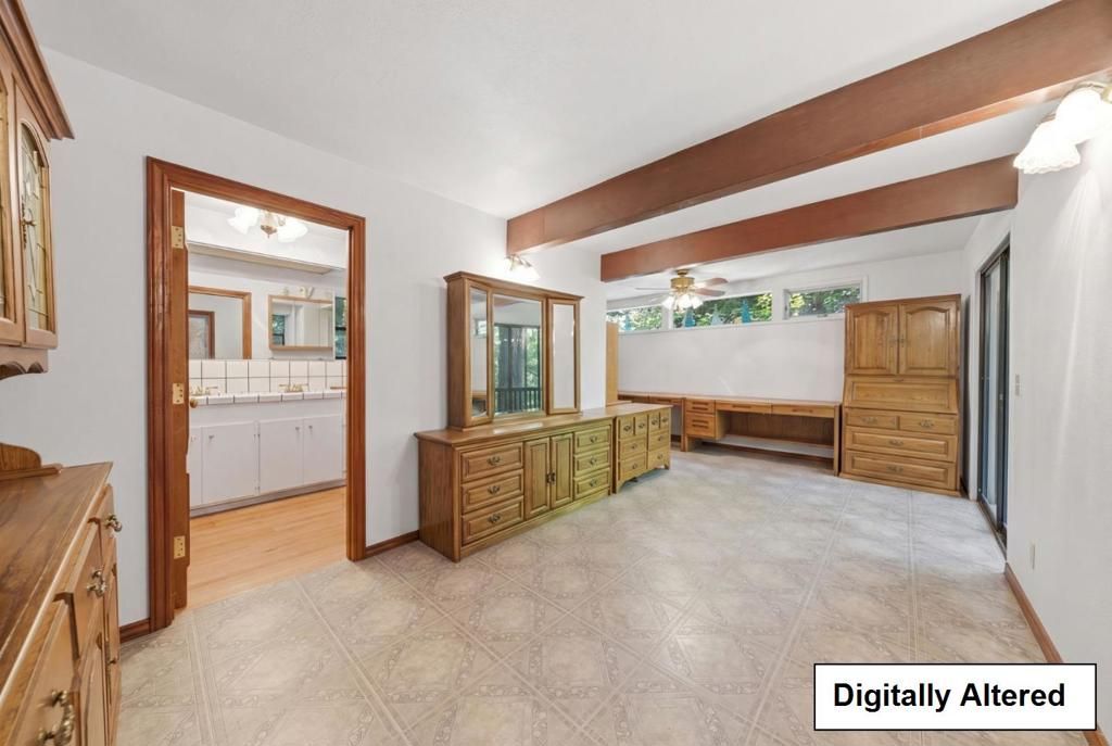 Image 35 of property listing at Address unavailable.
