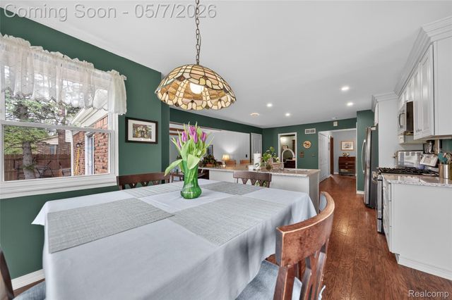 2578 Powderhorn Ridge Road, Rochester Hills, MI 48309