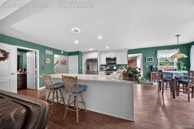 2578 Powderhorn Ridge Road, Rochester Hills, MI 48309
