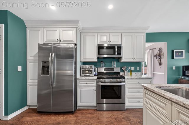 2578 Powderhorn Ridge Road, Rochester Hills, MI 48309