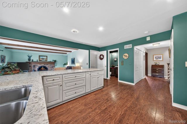2578 Powderhorn Ridge Road, Rochester Hills, MI 48309