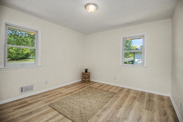 6230 Cahill Avenue, Inver Grove Heights, MN 55076