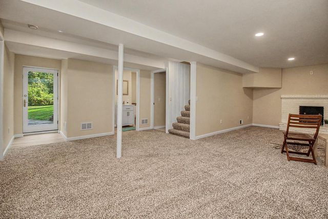 6230 Cahill Avenue, Inver Grove Heights, MN 55076