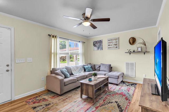 916 Hillsboro Drive, Charleston, SC 29407