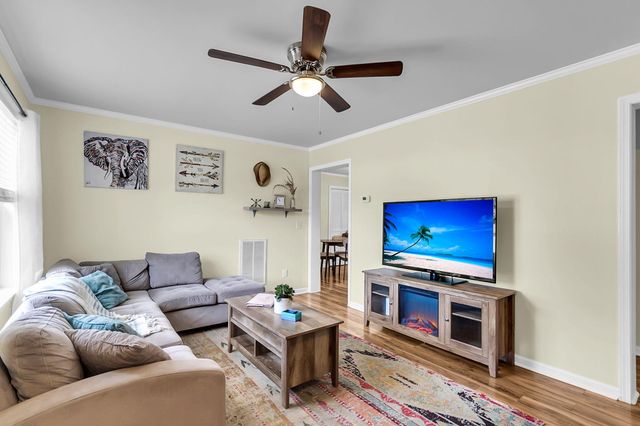 916 Hillsboro Drive, Charleston, SC 29407