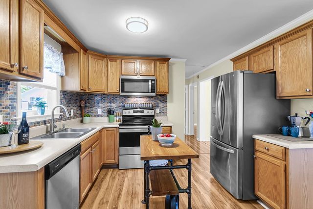 916 Hillsboro Drive, Charleston, SC 29407