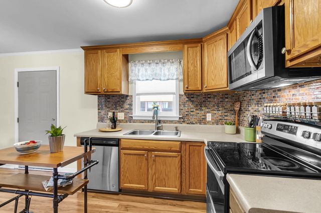 916 Hillsboro Drive, Charleston, SC 29407