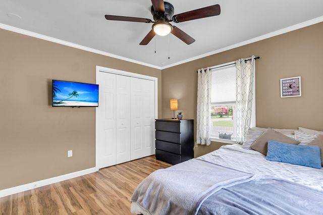 916 Hillsboro Drive, Charleston, SC 29407