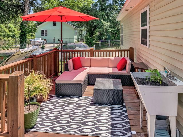 916 Hillsboro Drive, Charleston, SC 29407