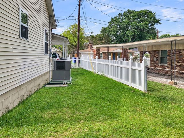 916 Hillsboro Drive, Charleston, SC 29407