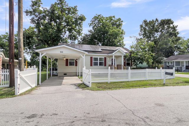 916 Hillsboro Drive, Charleston, SC 29407