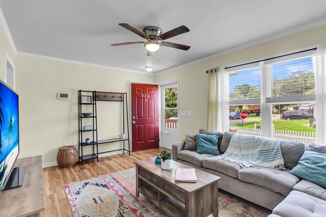 916 Hillsboro Drive, Charleston, SC 29407