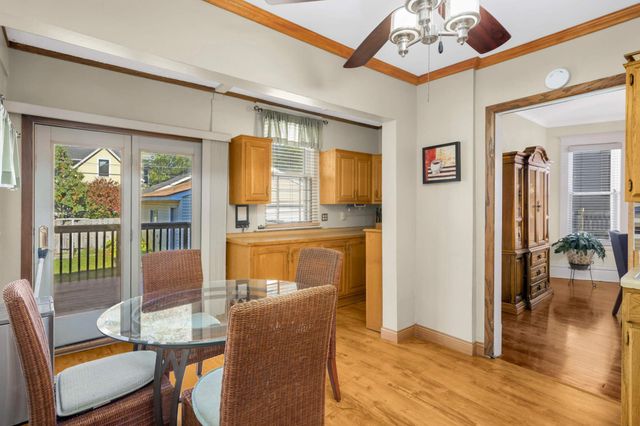 1069 Laurel Avenue, Saint Paul, MN 55104