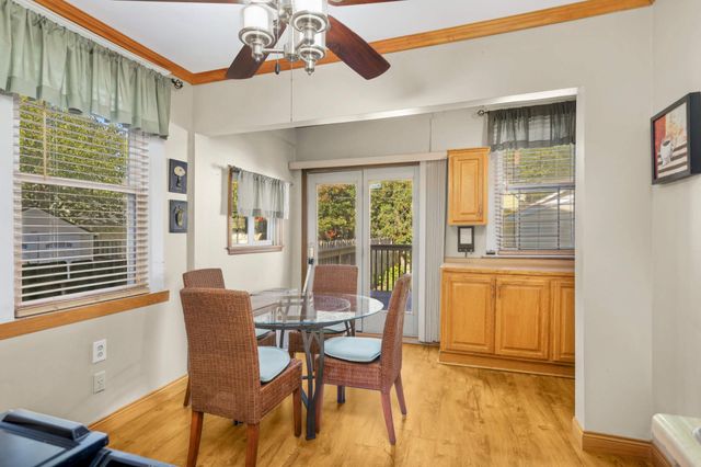 1069 Laurel Avenue, Saint Paul, MN 55104