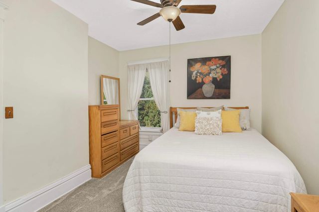 1069 Laurel Avenue, Saint Paul, MN 55104