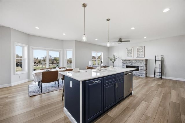 2416 Kestrel Drive SE, Cedar Rapids, IA 52403