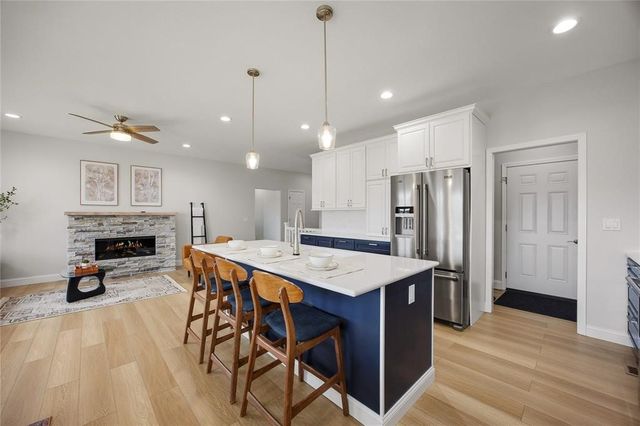 2416 Kestrel Drive SE, Cedar Rapids, IA 52403