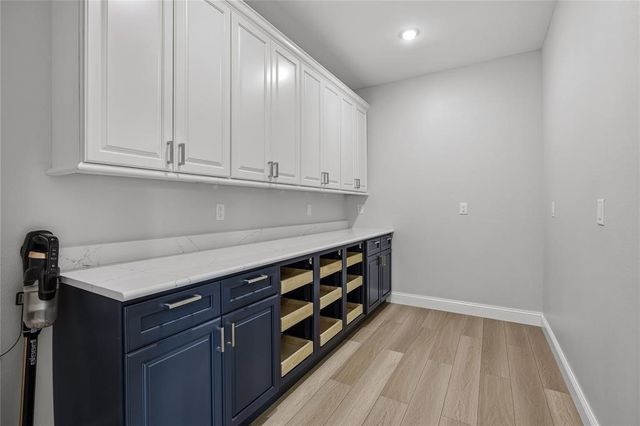 2416 Kestrel Drive SE, Cedar Rapids, IA 52403