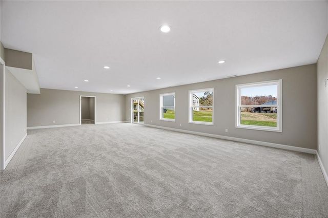 2416 Kestrel Drive SE, Cedar Rapids, IA 52403