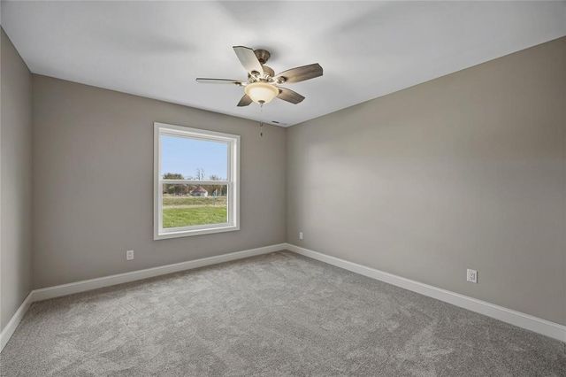 2416 Kestrel Drive SE, Cedar Rapids, IA 52403