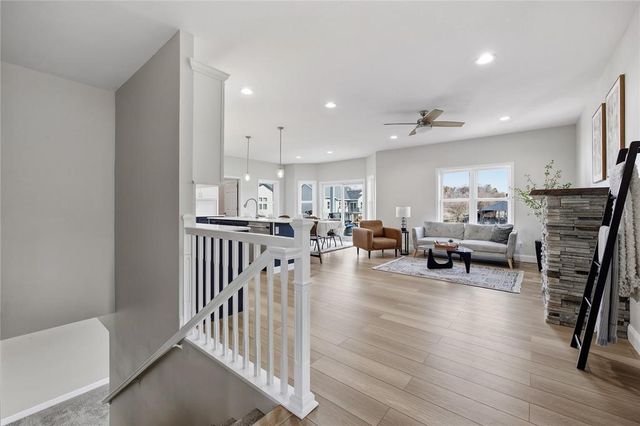 2416 Kestrel Drive SE, Cedar Rapids, IA 52403