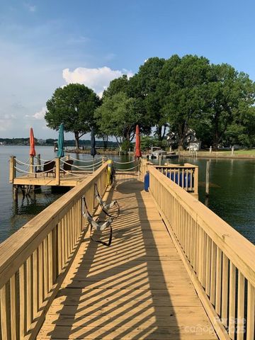 248 Ponderosa Circle, Mooresville, NC 28117