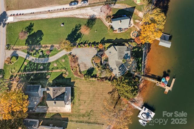 248 Ponderosa Circle, Mooresville, NC 28117