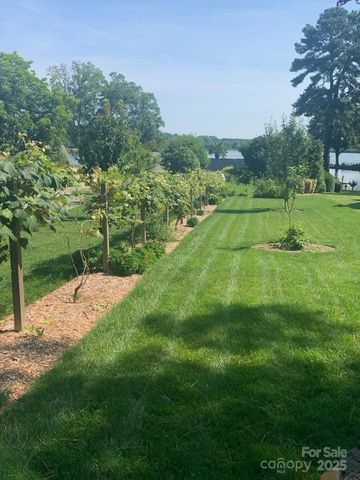 248 Ponderosa Circle, Mooresville, NC 28117