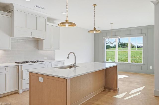 1336 Maple Chase Lane, Winston-salem, NC 27106