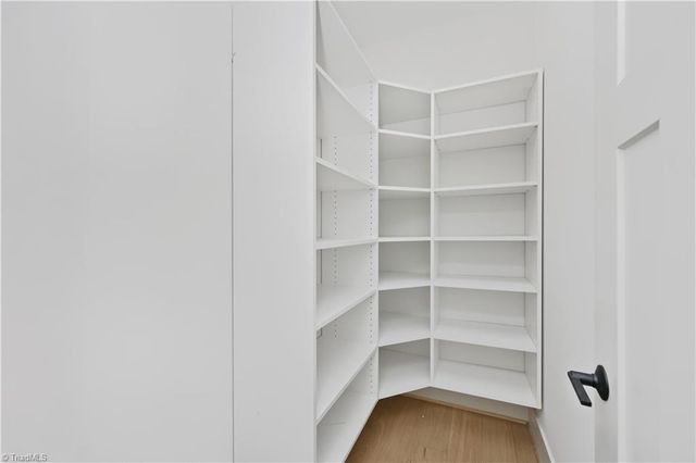 1336 Maple Chase Lane, Winston-salem, NC 27106