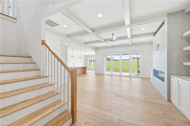 1336 Maple Chase Lane, Winston-salem, NC 27106