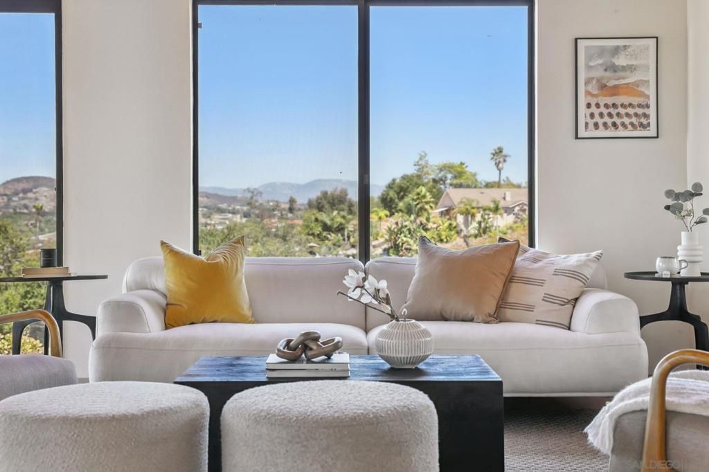 974 Via Hillview, Fallbrook, CA 92028