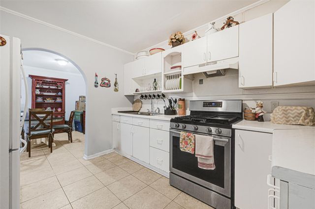 6907 Waxahachie Street, Houston, TX 77020