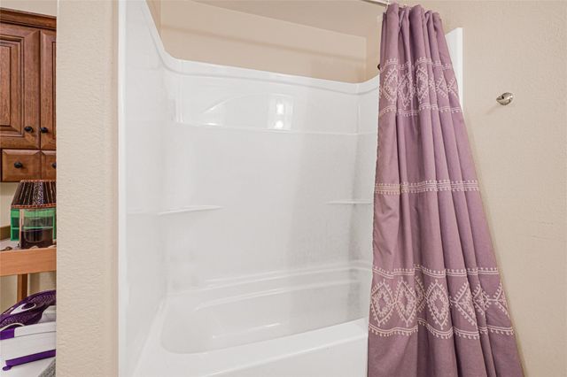 6907 Waxahachie Street, Houston, TX 77020