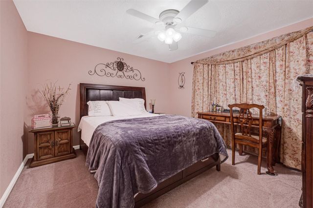 6907 Waxahachie Street, Houston, TX 77020