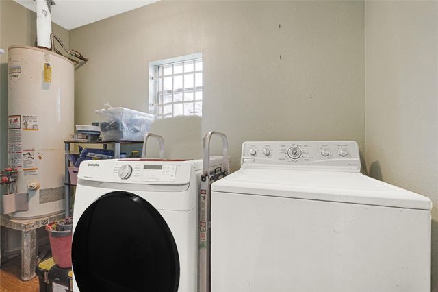 6907 Waxahachie Street, Houston, TX 77020