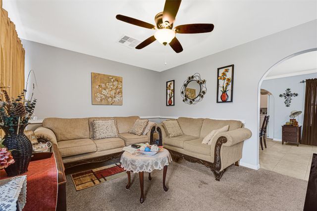 6907 Waxahachie Street, Houston, TX 77020