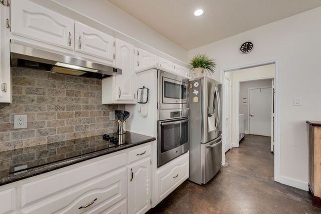 701 Crested Butte Trail, Flower Mound, TX 75028