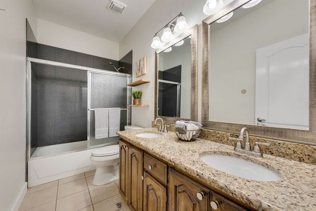 701 Crested Butte Trail, Flower Mound, TX 75028