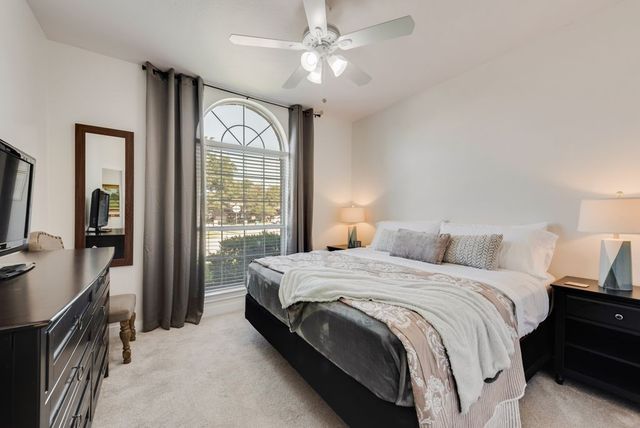 701 Crested Butte Trail, Flower Mound, TX 75028