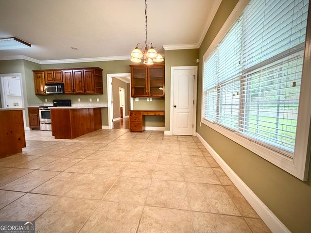 110 Holly Lakes Drive, Dublin, GA 31021