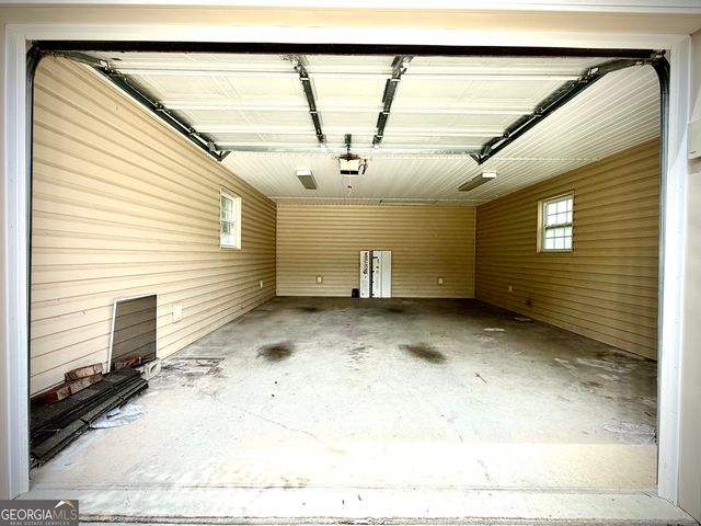 110 Holly Lakes Drive, Dublin, GA 31021